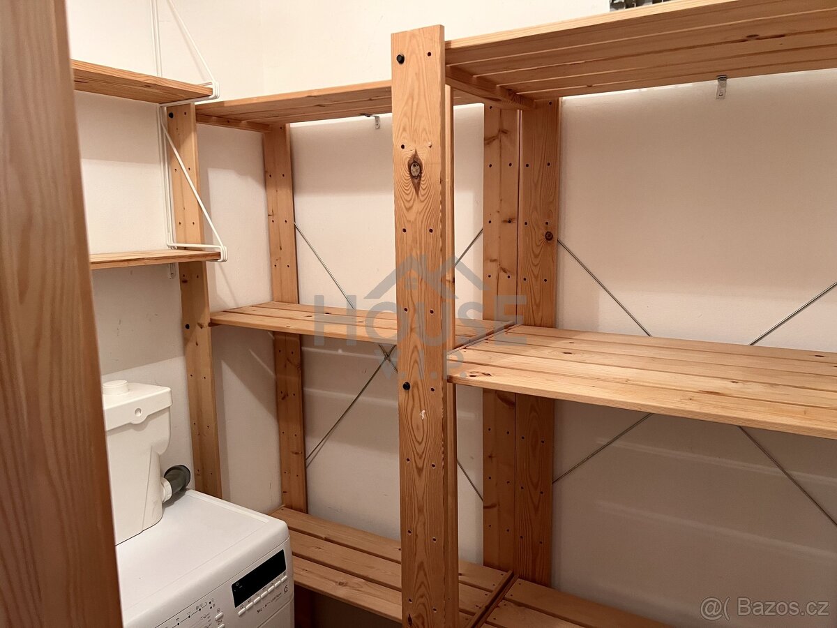 Prodej bytu 1+kk 30 m², Praha - Modřany, ev.č. 01091 - 10