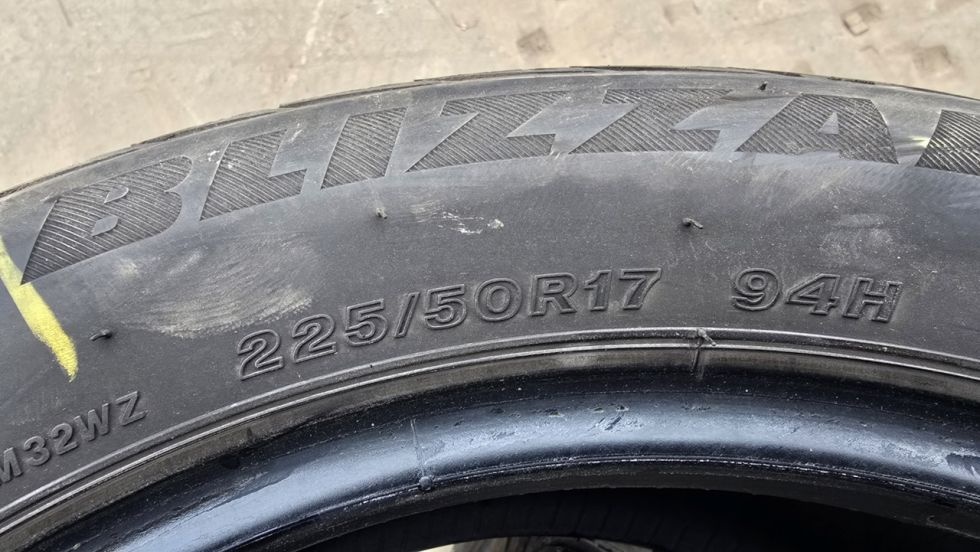 Zimní pneu 225/50/17 Bridgestone - 10