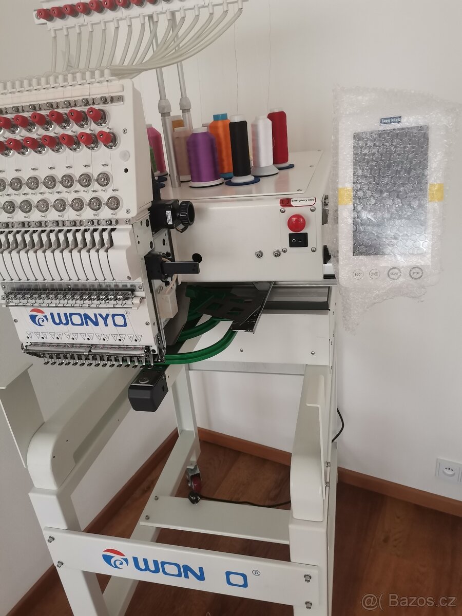 Vyšívací stroj WYQ1501L - 10
