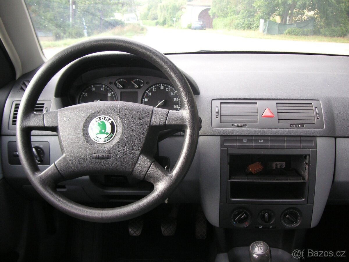 Škoda Fabia 1.4i-Combi - 10