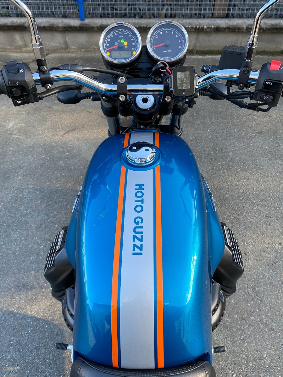 Moto Guzzi V7 III SPECIAL - 10