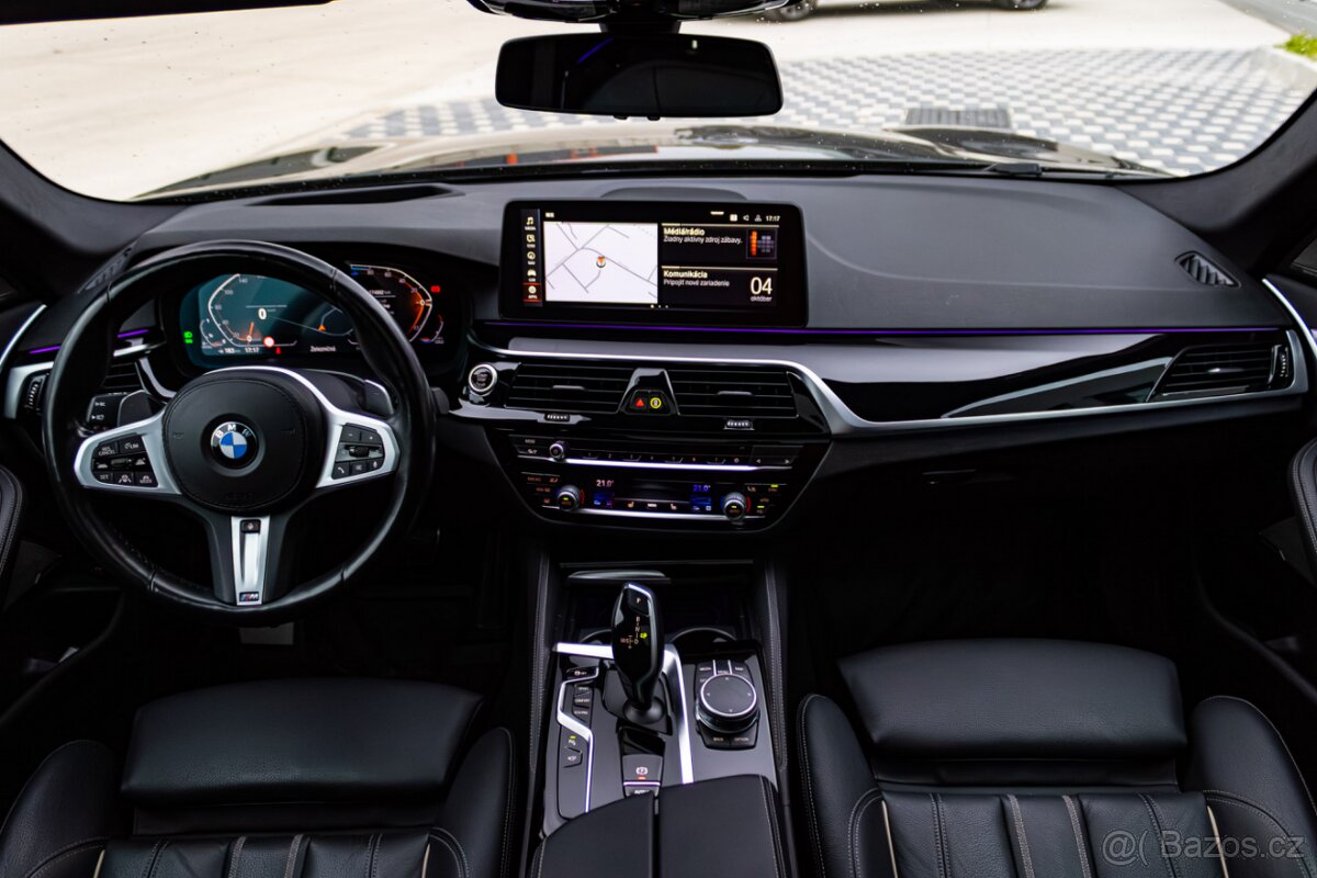 BMW 520d Touring / M Paket / HK Audio / TOP STAV / PANORÁMA - 10