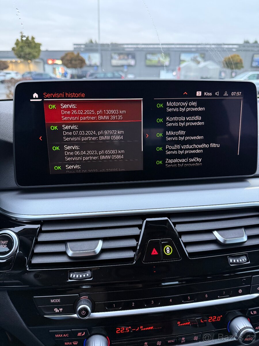 BMW 530e. 215 kW . 140000 km. - 10