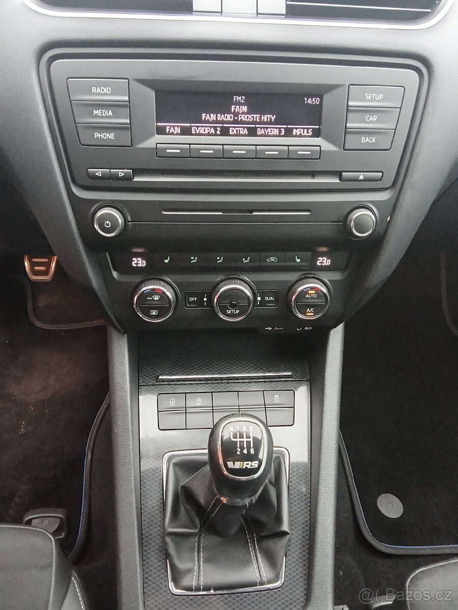 ŠKODA Octavia 3 2.0 TDI RS - 10