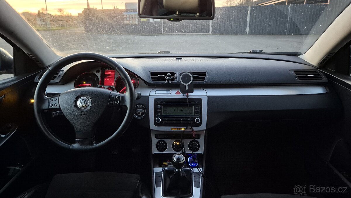 Volkswagen Passat B6 2.0 TDI 103 kW – kombi 2006 - 10