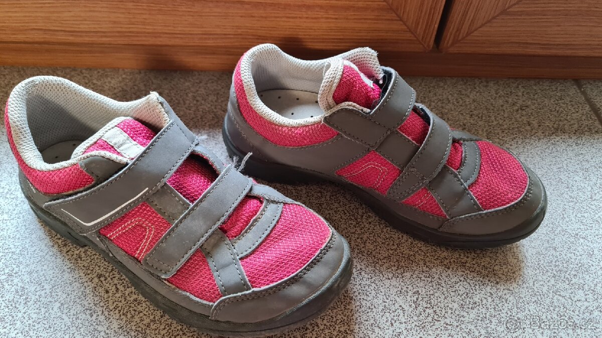 Tenisky/botasky/ vel.35,36,33 - 10