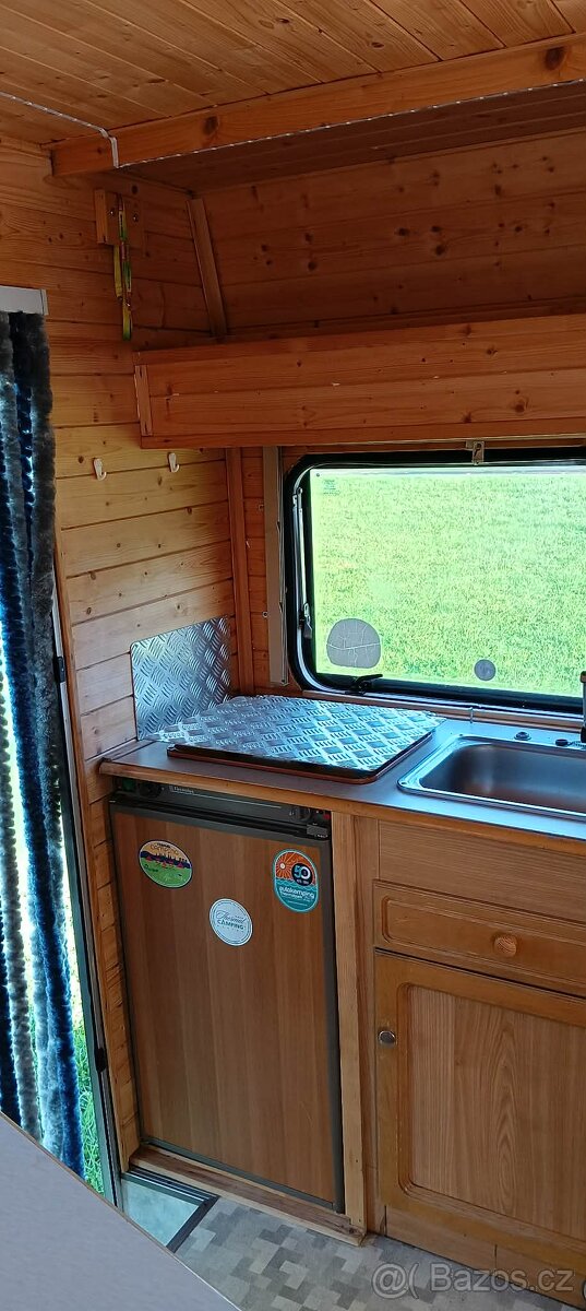 Obytný automobil - 10