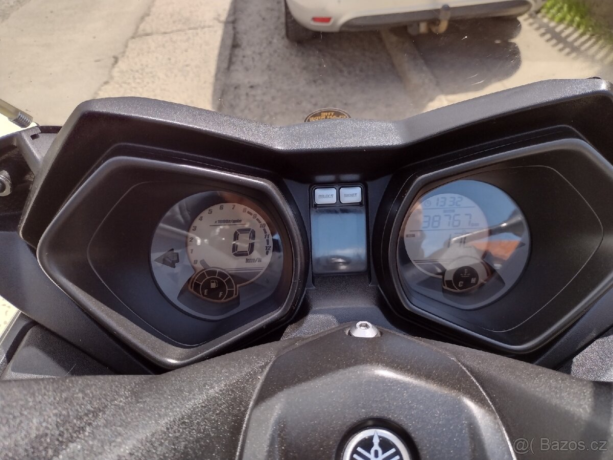 Yamaha x max 250i - 10