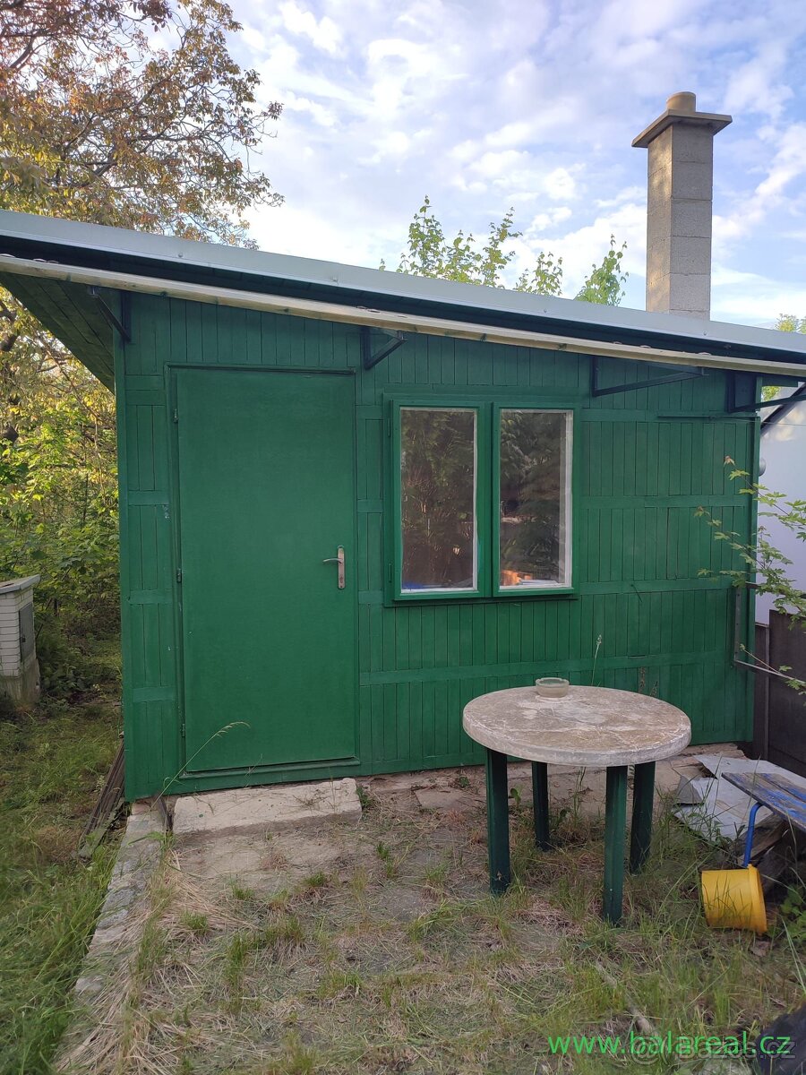 Chata 1+kk se zahradou 700m2 v Brně ve Staré Líšni. - 10