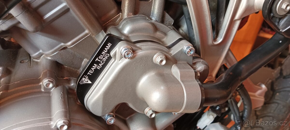 Jedinečná KTM 990 adventure - 10