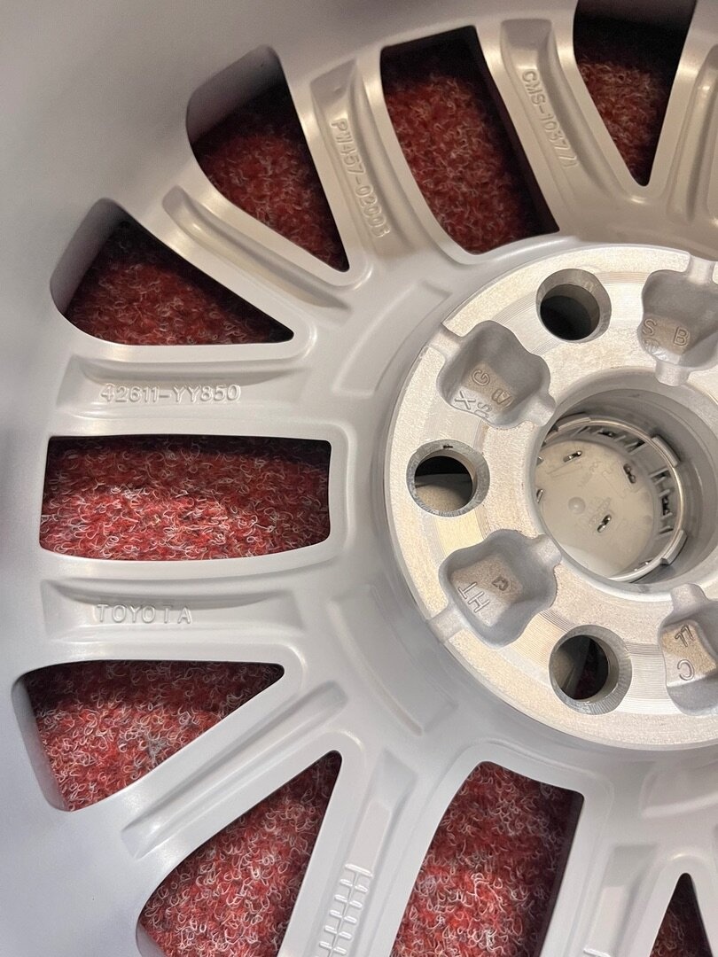 5x114,3 R17 ORIGINÁL Alu Toyota Corolla 2022 - JAKO NOVÉ - 10