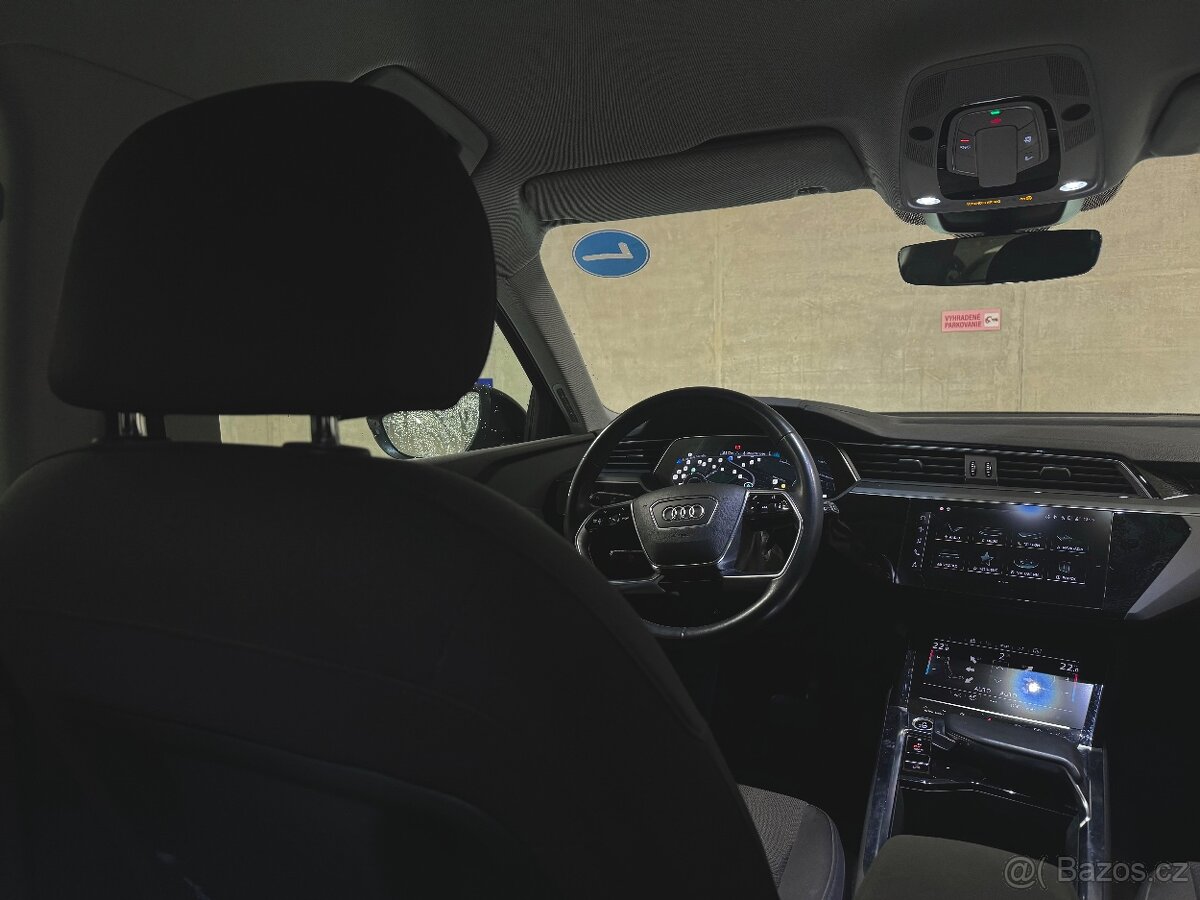 AUDI E-TRON 55 QUATTRO 300kw DPH ZÁRUKA - 10