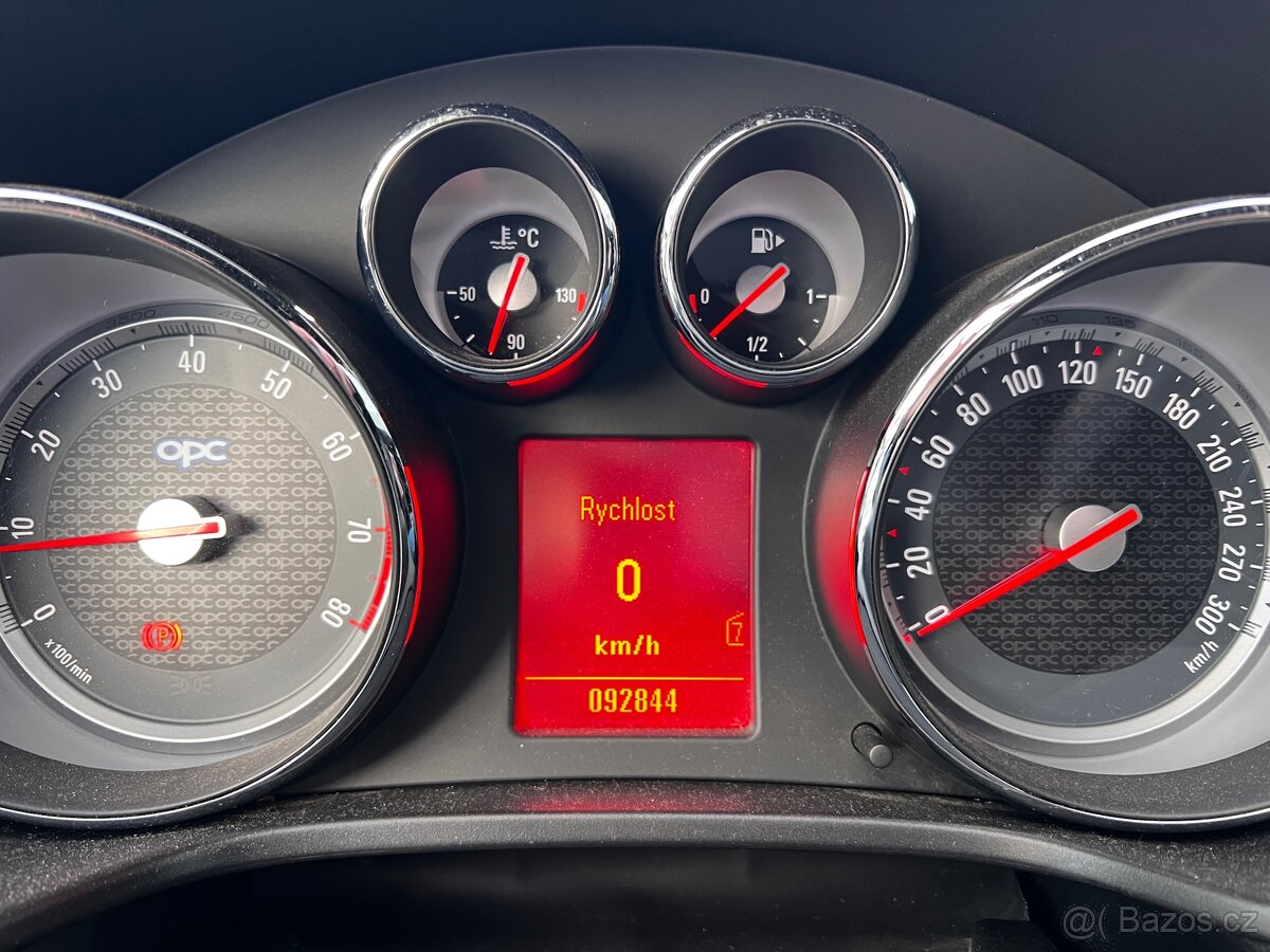 Opel Insigna OPC - 10