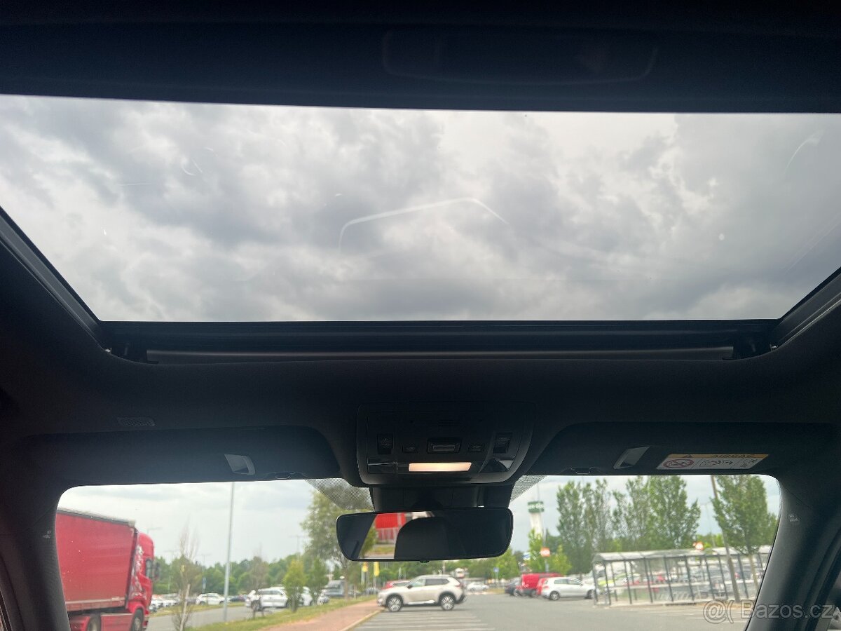Lexus UX 250h 12/2019, 58 000 km - 10