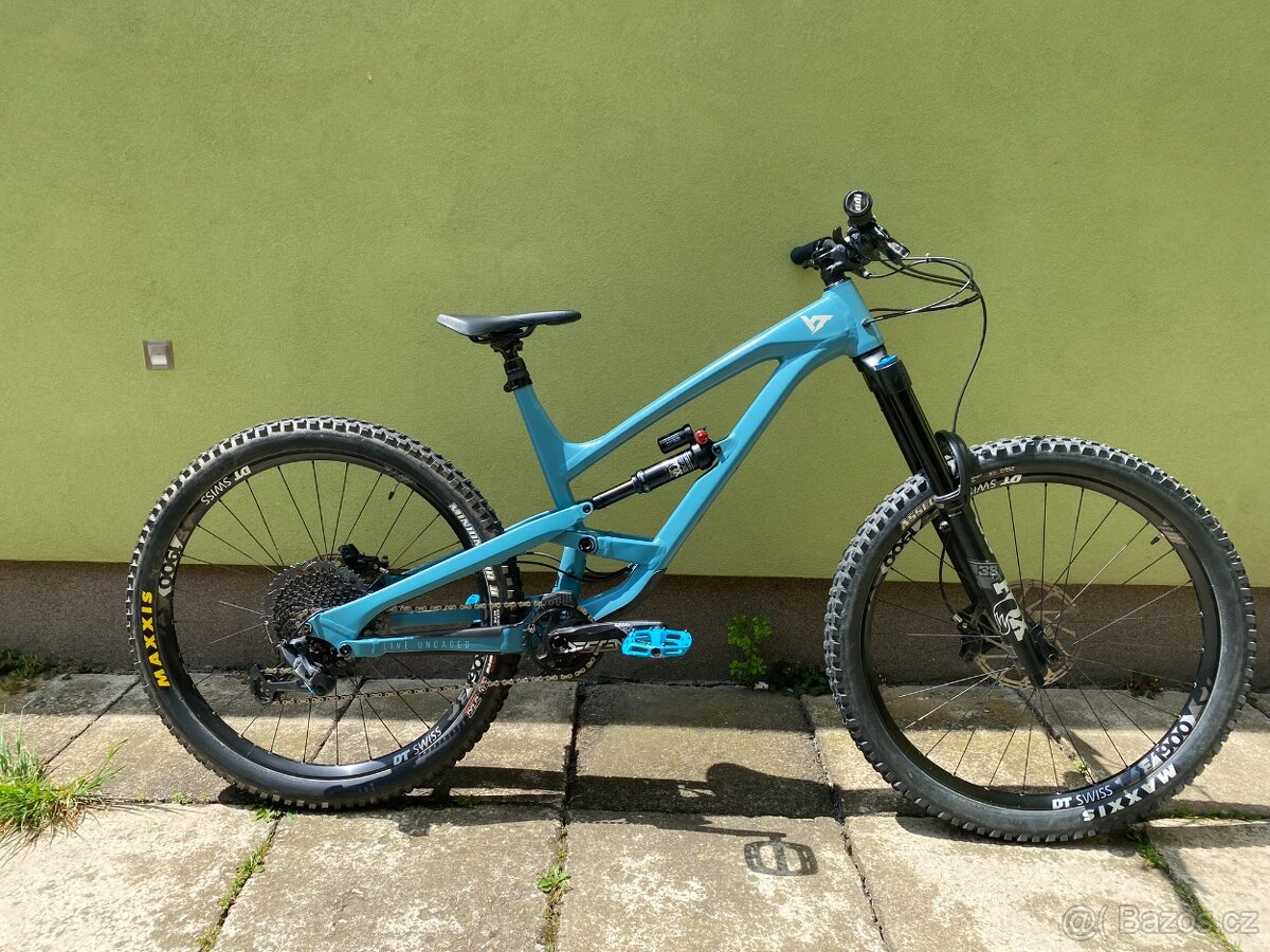 YT CAPRA PRO 2021 AL - 10