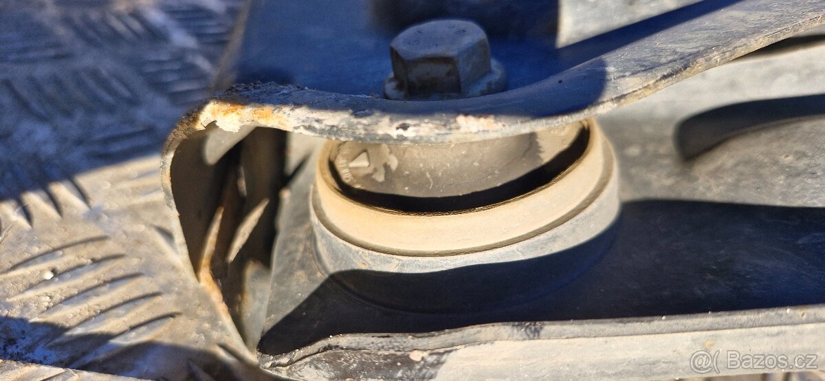 Predni naprava skoda octavia 3 napravnice ramena - 10