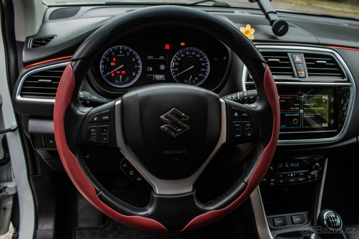 Suzuki SX4 - 10