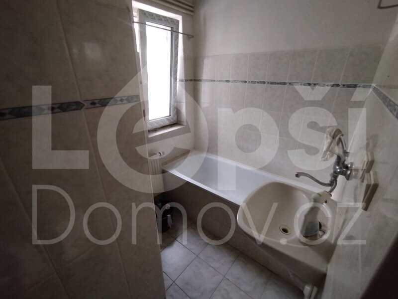 Prodej rodinného domu se dvěmi bytovými jednotkami 118 m2 - 10