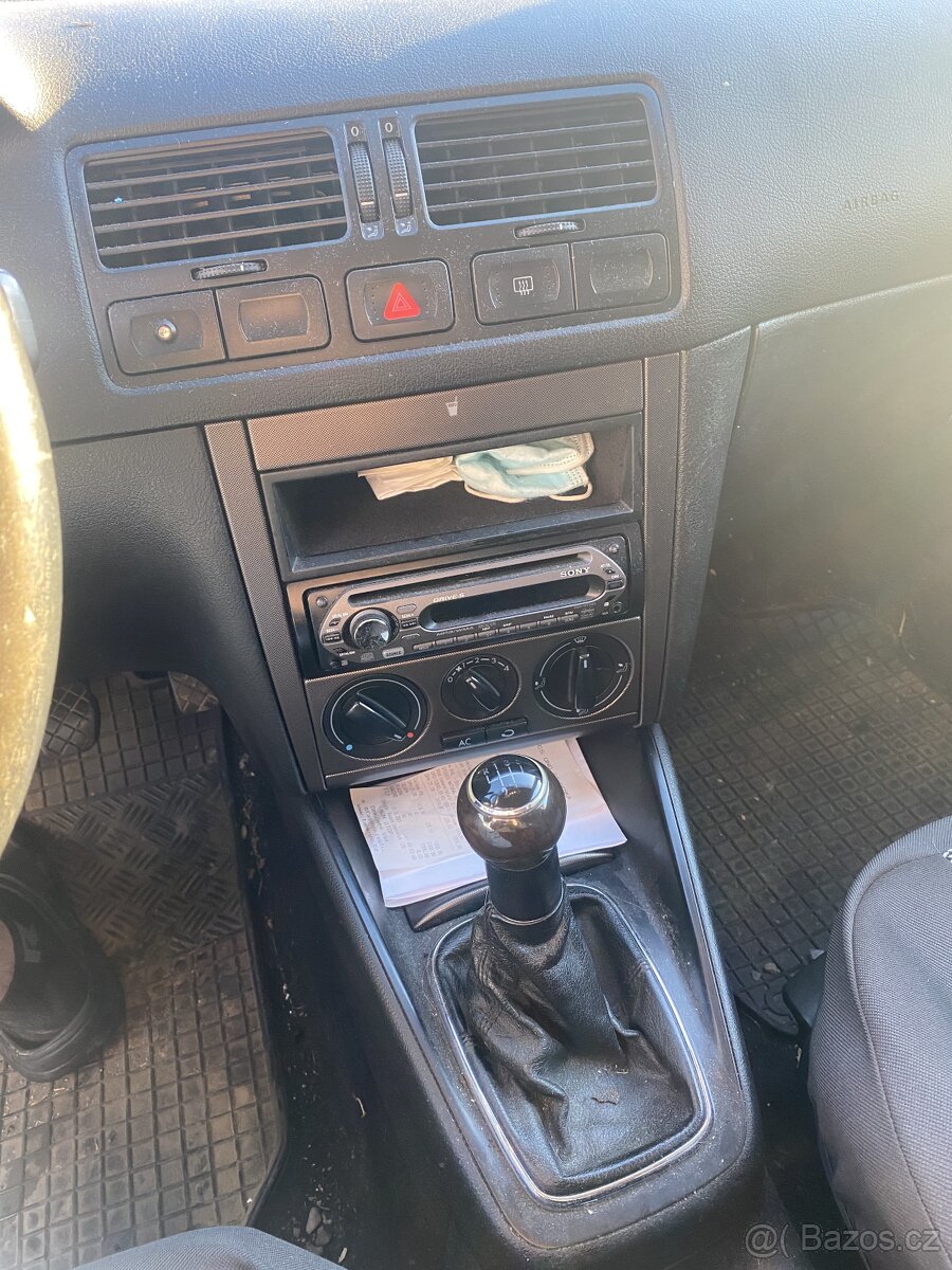 Volkswagen Bora, 1.6i, 16V - STK do září 2027 - 10