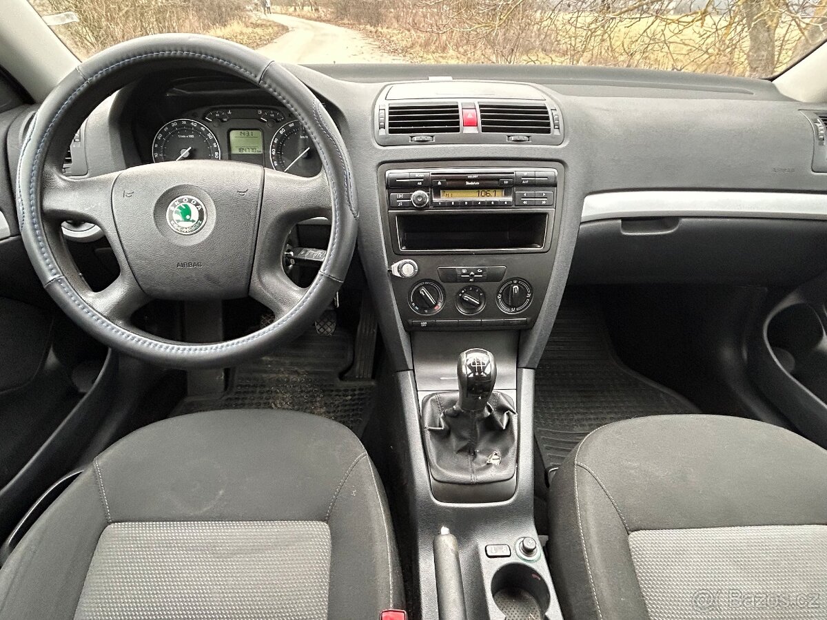 Škoda Octavia 2, 1.6. mpi, 75kW - 10
