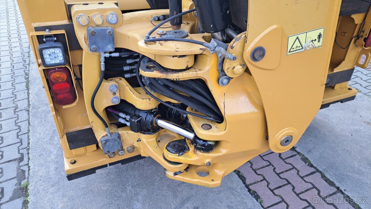 Traktorbagr Caterpillar 428F - 10