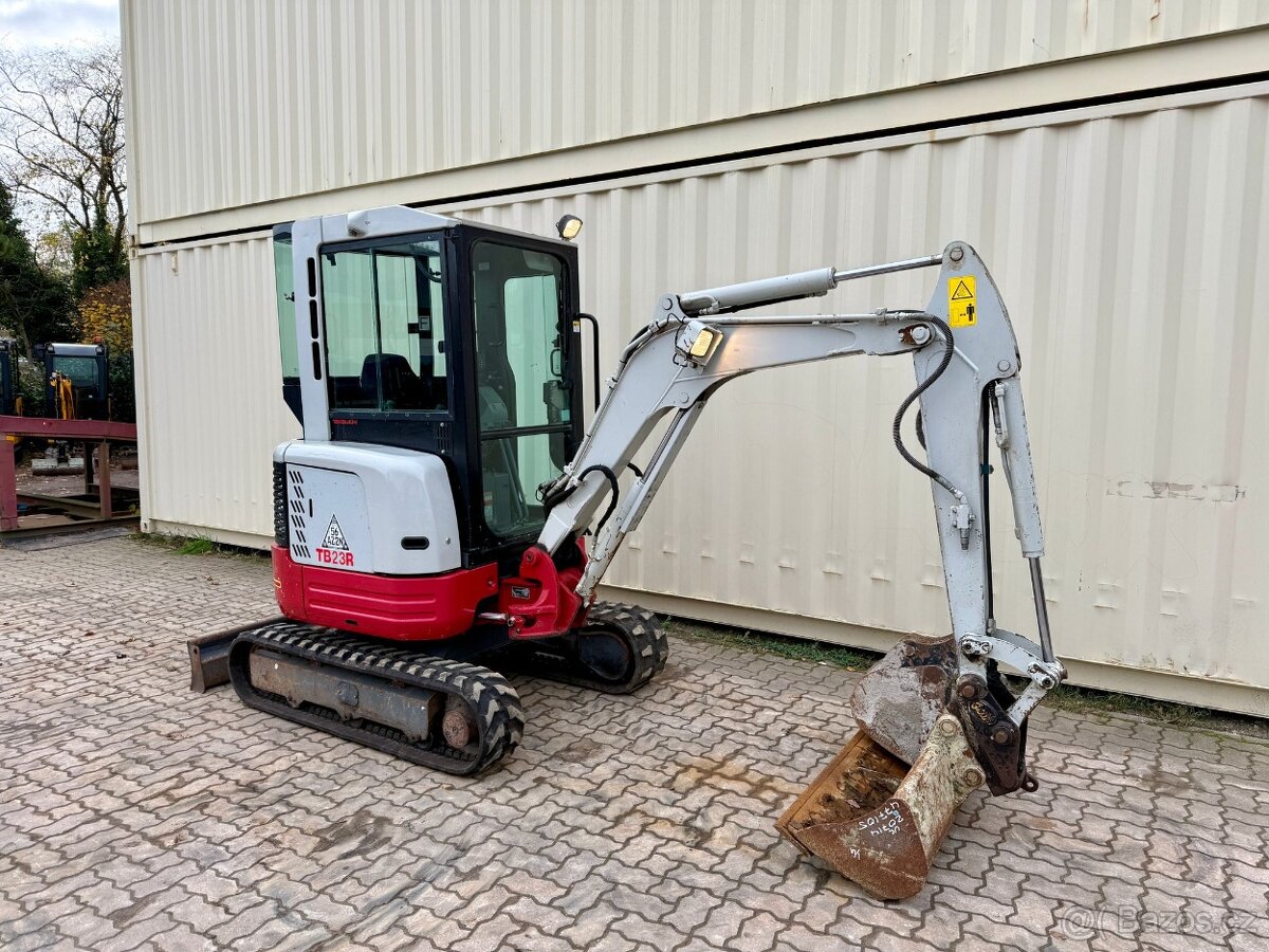 Minibagr Takeuchi TB23R - 10