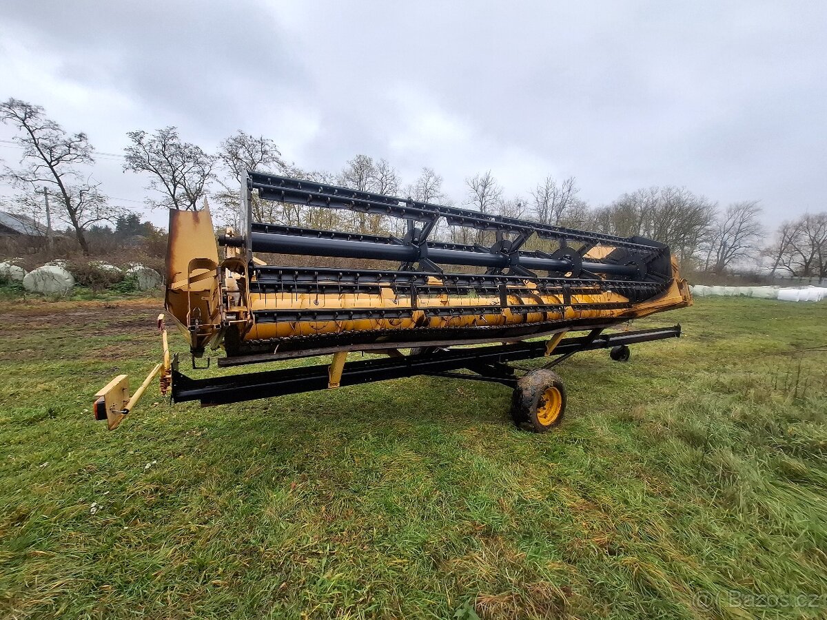 Predám kombajn New Holland CS 660 - 10