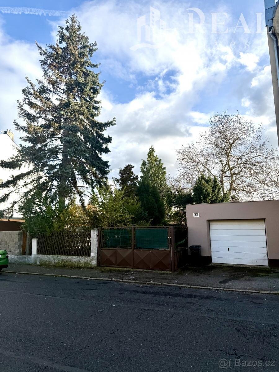 Pronájem atypického, světlého bytu 1+1 , Jirkov, ul. Mosteck - 10