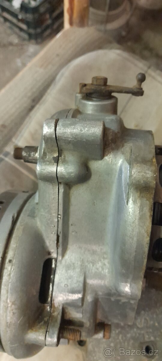 Predválečny motor sachs 98 - 10