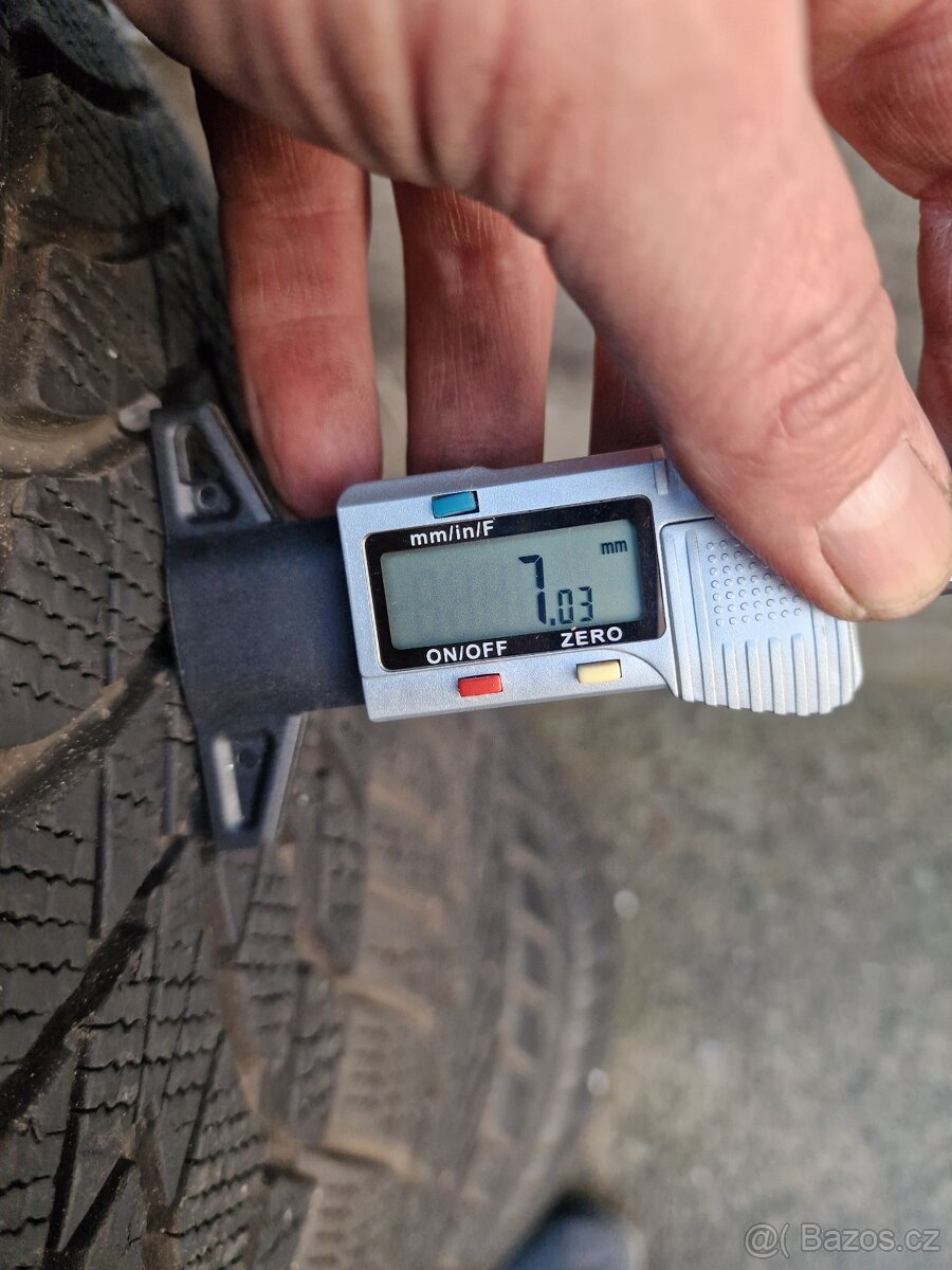 225/55/16 Zimní Alu kola Originál BMW 5x120 - 10