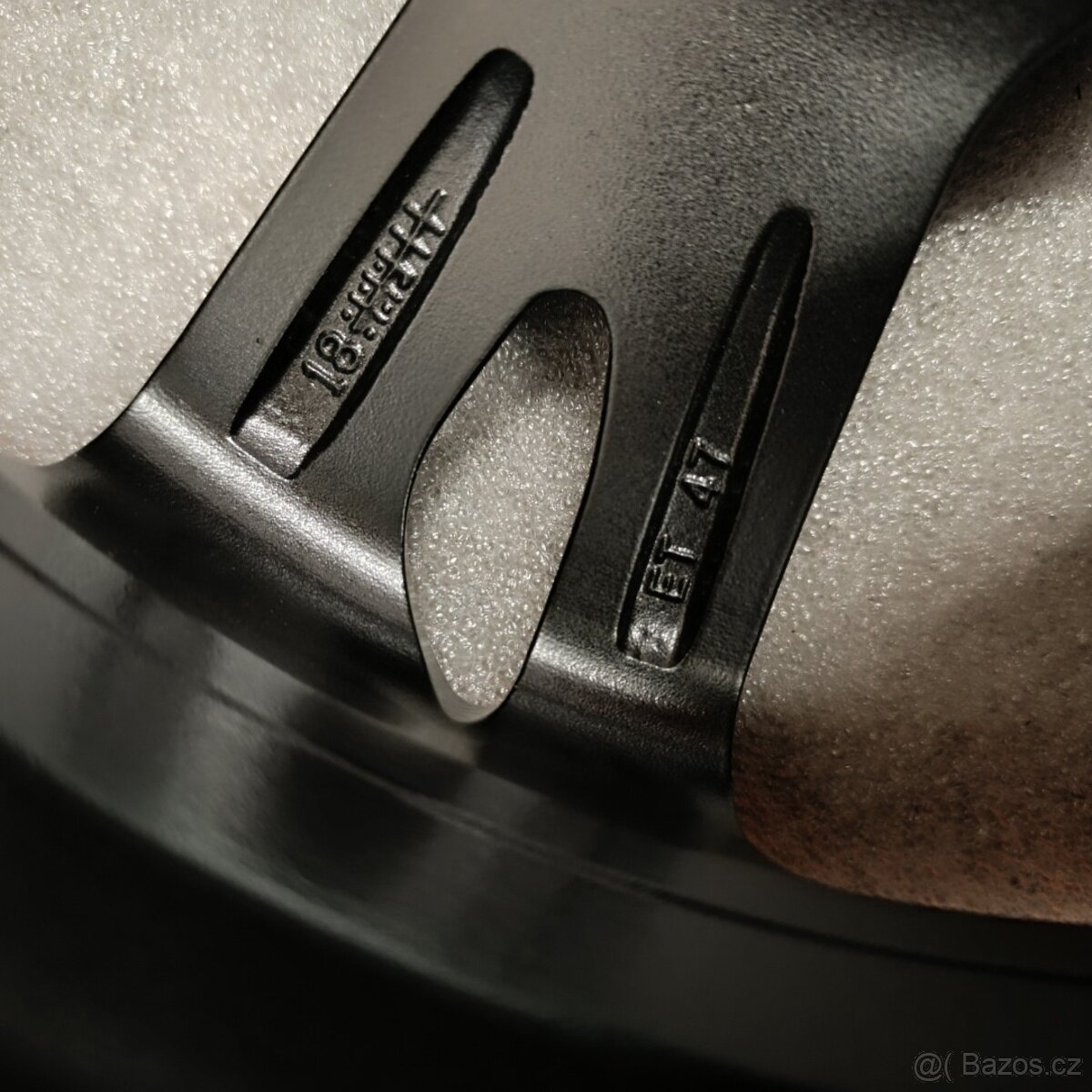 Originální alu kola Hyundai Santa Fe 7Jx17'' ET47 - 10