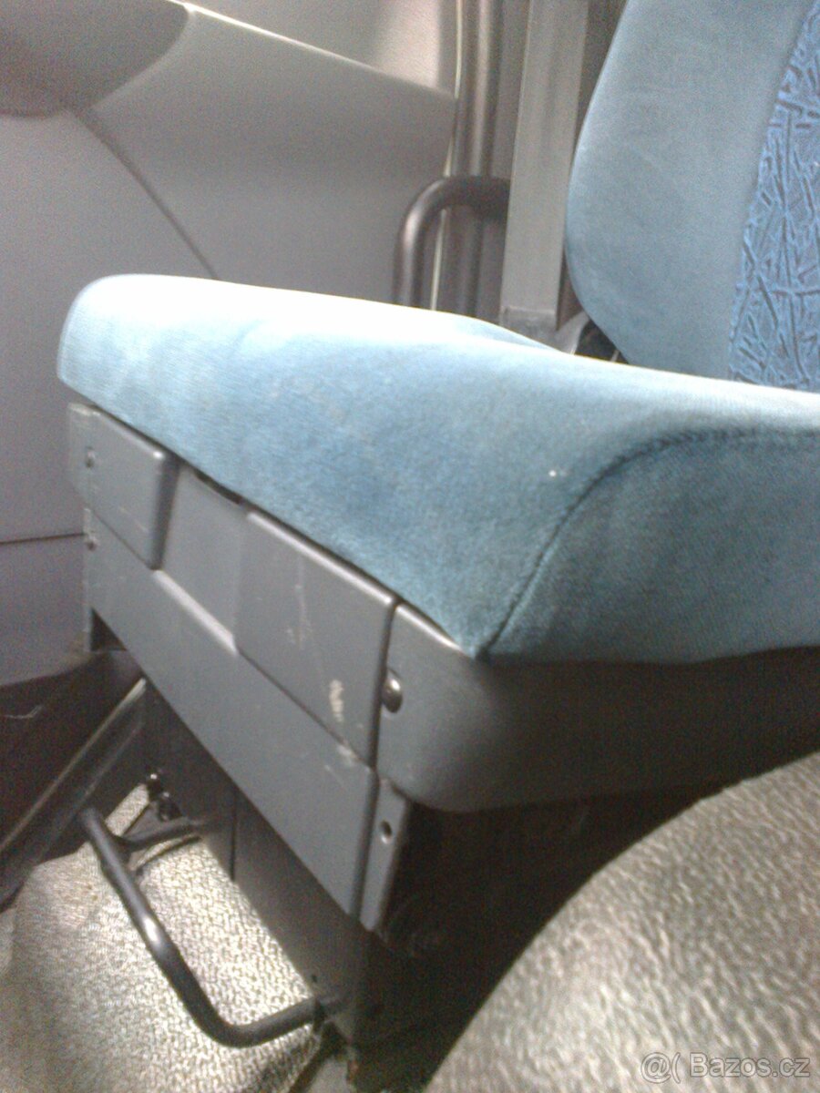 Sedák - DAF LF - řidič / spolujezdec - 995,-Kč - 10