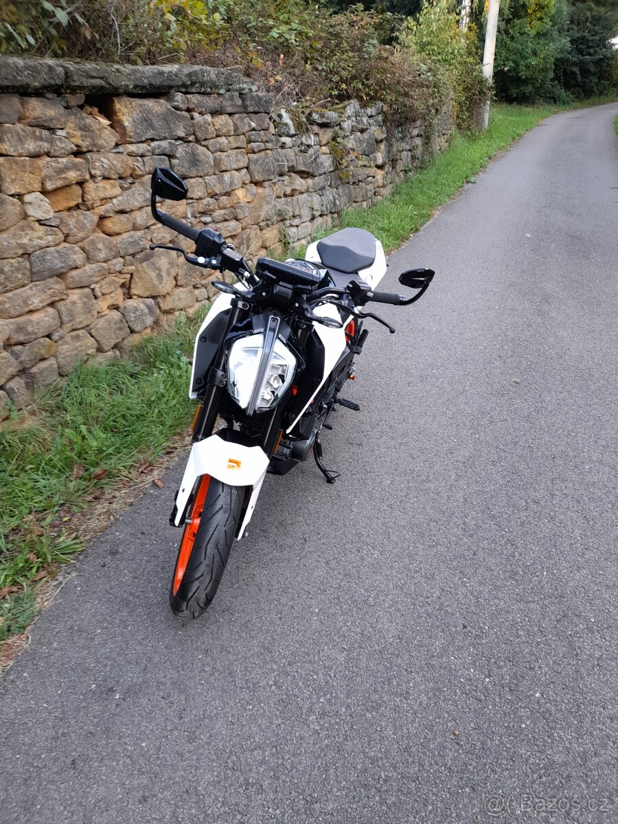 KTM 390 Duke - 10