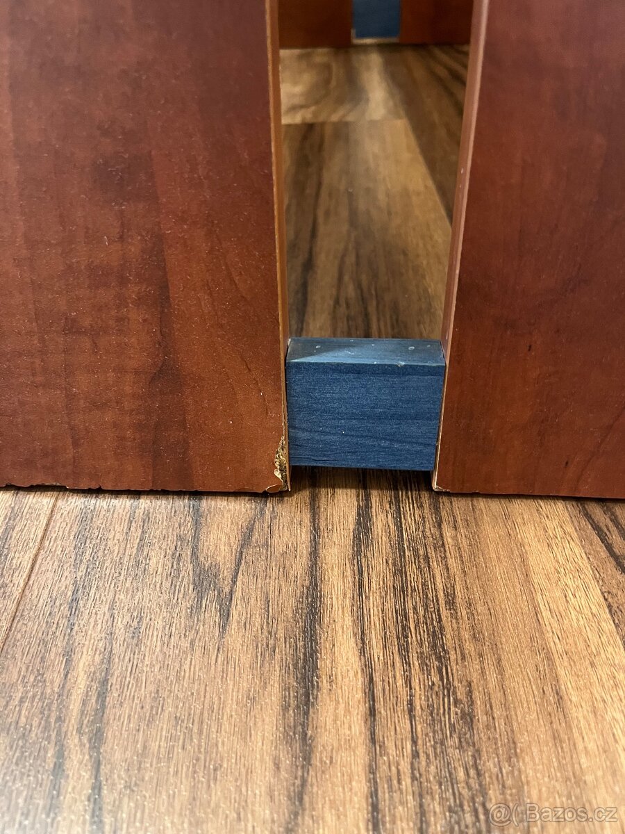 Sestava nábytku - skříň s nástavbou, skříňka pod TV, stolky - 10