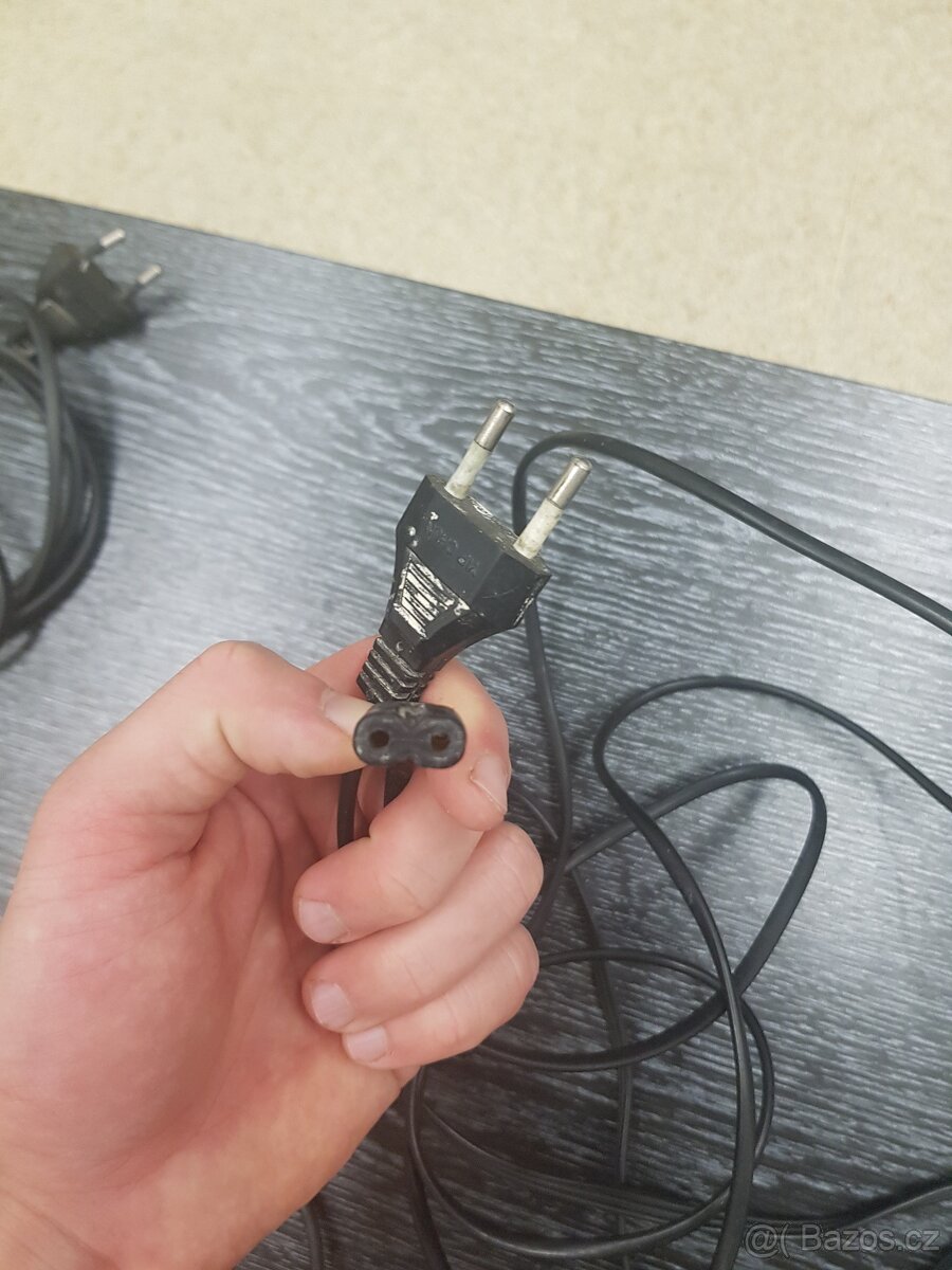 Ovladače a kabely k PS2 - 10