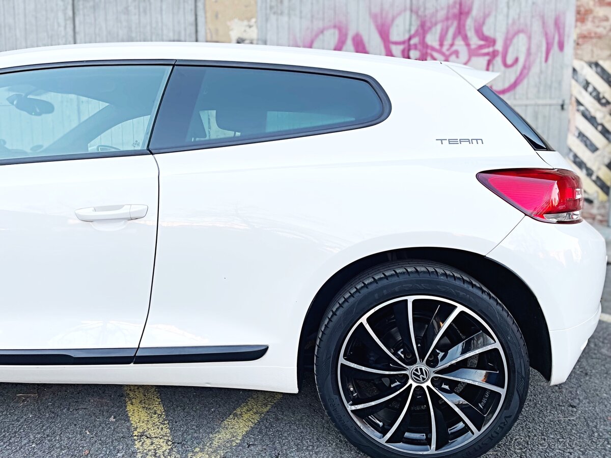 VW SCIROCCO SPORT TEAM 2.0TSI 155KW NOVÉ ROZVODY TOP STAV - 10