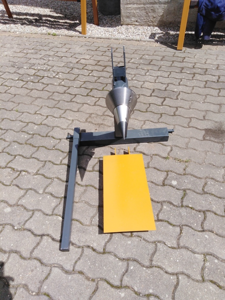 Kuželová štípačka na dřevo za malotraktor, velký traktor - 10