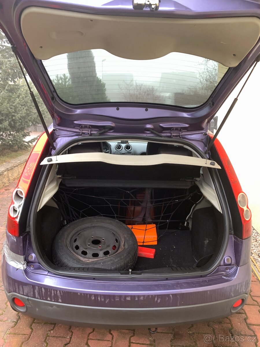 Prodám Ford Fiesta 1.4 benzín, 59 kW. - 10