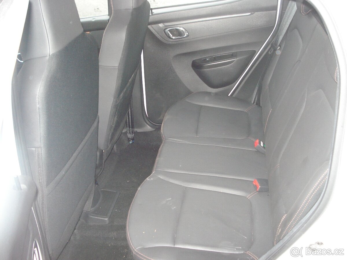 Dacia Spring 48 kW,NOVÁ STK - 10