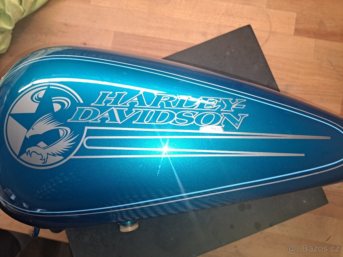 Harley Davidson nádrž - 10