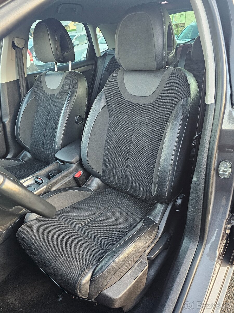 CITROËN C4 2016 1.2 e-THP 81kW SHINE,NAJETO 81 000 KM - 10