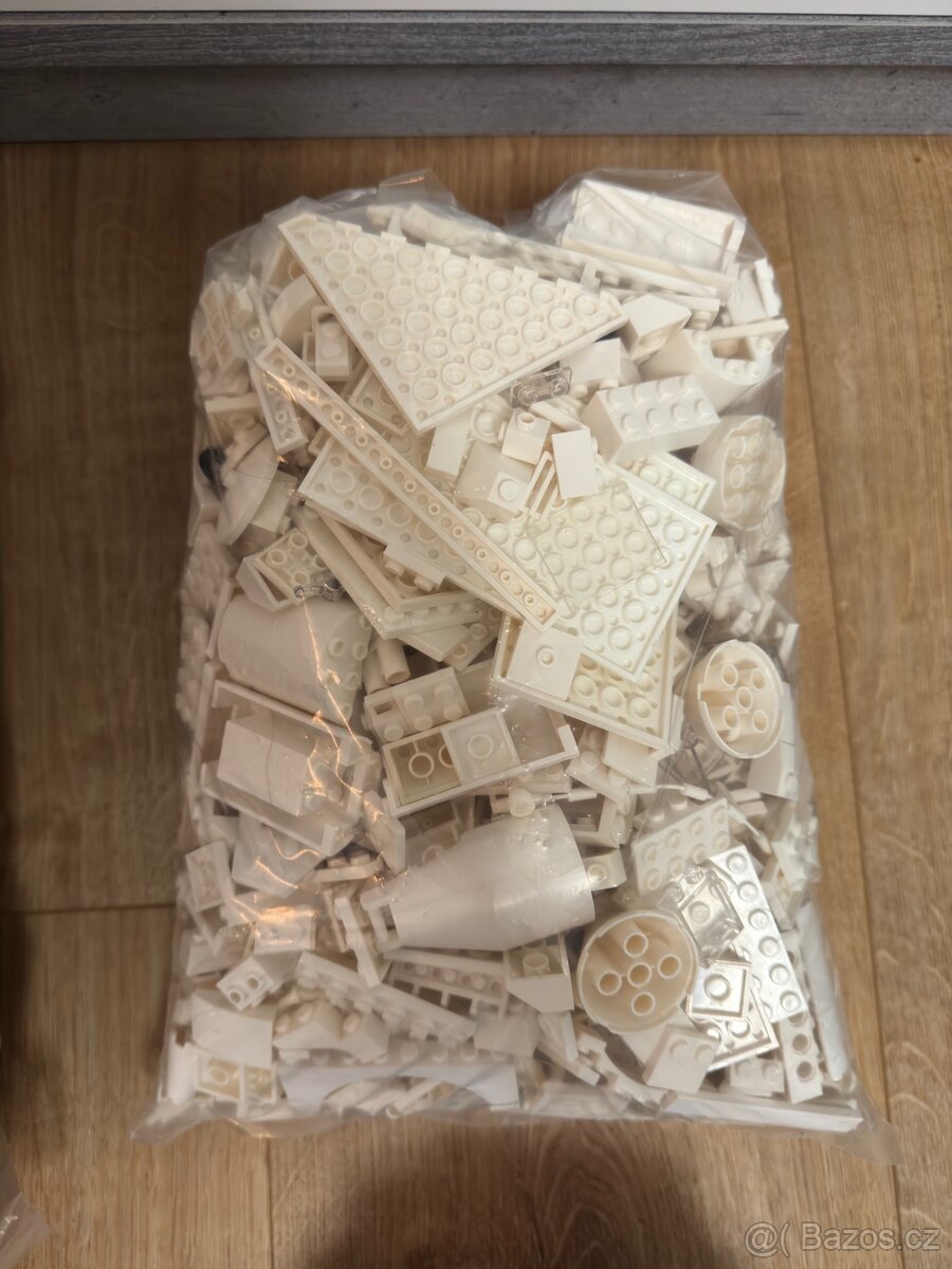 Lego kostičky tříděné - 10