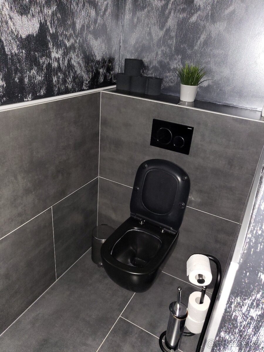 Prodej vybavení a zařízení Showroom a kanceláře Karlín - 10