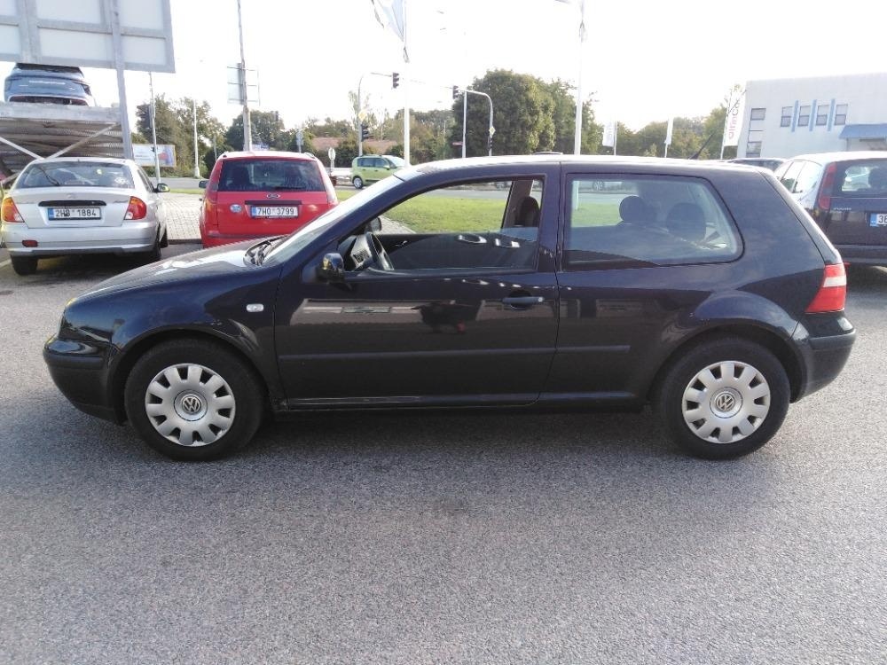 VW GOLF 4 1,6-16V BENZIN NAJ 130 KLIMATR. ZA 39000 KČ - 10