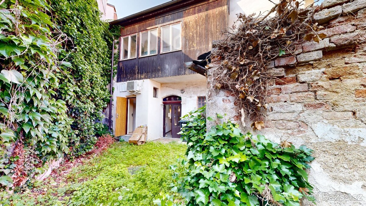 PRODEJ KOMERČNÍHO DOMU V SAMÉM SRDCI TŘEBÍČE – UL. HASSKOVA - 10