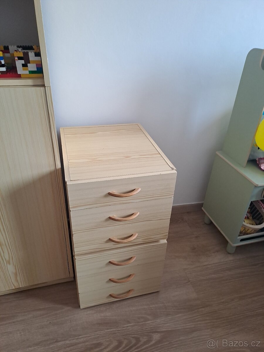 Vybavení dětského pokoje s postelí - 10