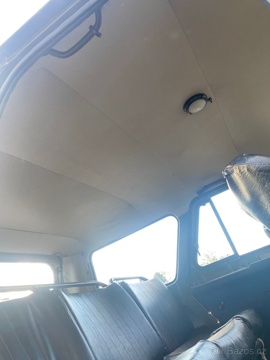 UAZ 469 BI - 10