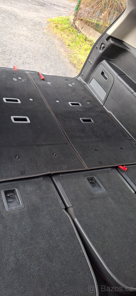 Ford S-max, 2.2 TDCI, TITANIUM S,147 KW, 7 míst - 10