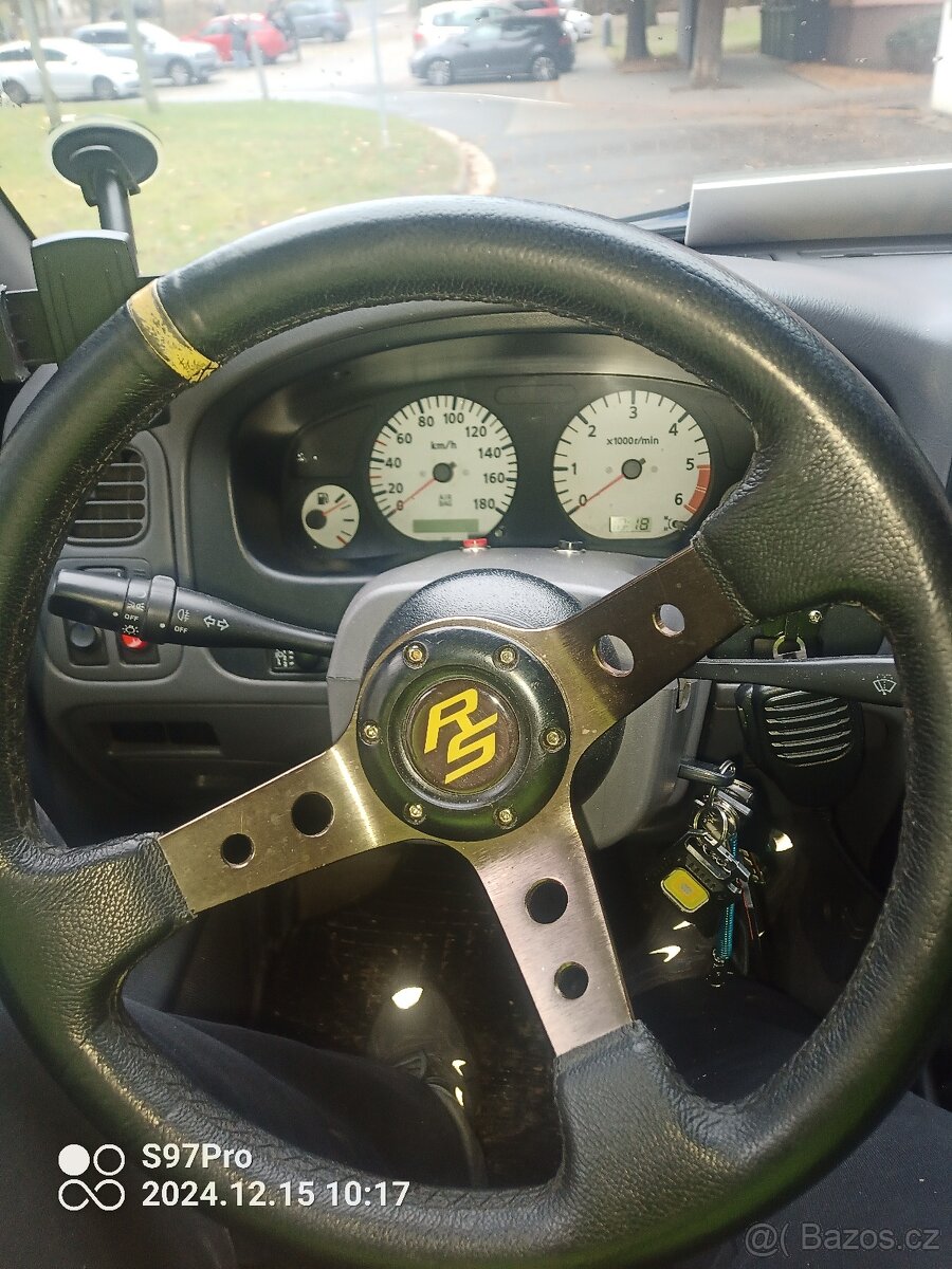 Nissan Navara D22 - 10