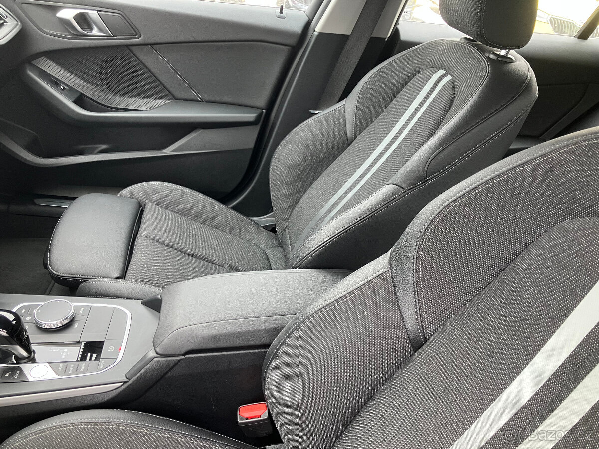 BMW 118I AUTOMAT Apple Car Play Kessy Kamera - 10